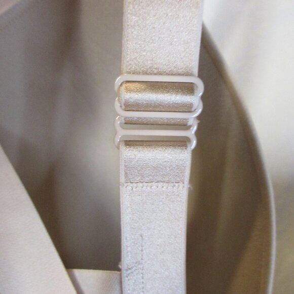 FELINA UNIQUE CROSS IN BACK BEIGE BRA SIZE 38DDD - Picture 9 of 10